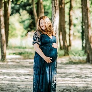 Pinkblush Lace Maternity Dress, Sz XL, Worn Twice